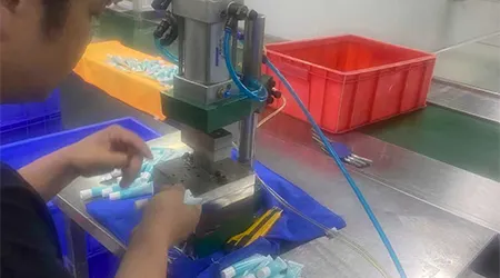 ​LA PRODUCCIÓN DE CREMA DE PROTECCIÓN SOLAR AVANZA CONSTANTEMENTE Y SE REALIZA UN TRABAJO METICULO PARA GARANTIZAR QUE LA EFICACIA DEL PRODUCTO PERMANEZCA EN EL RESULTADO FINAL.